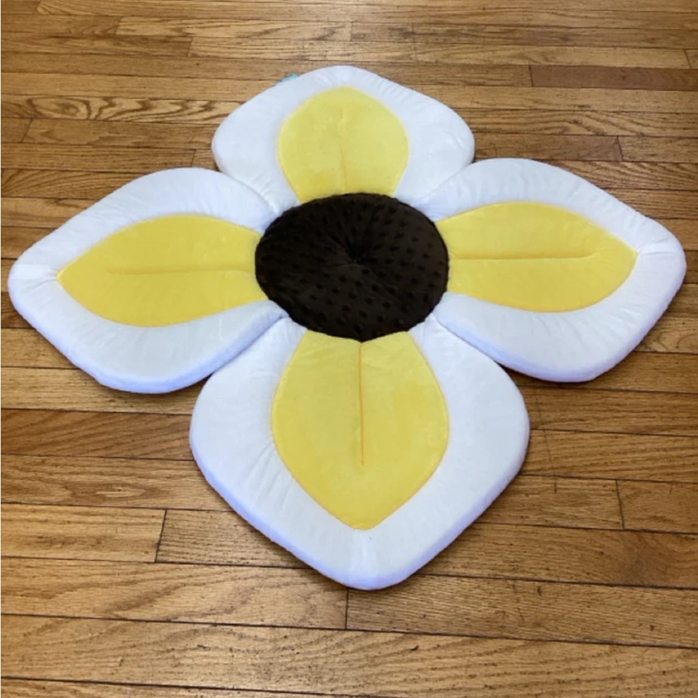 Blooming Baby Lotus Sink Bath Mat